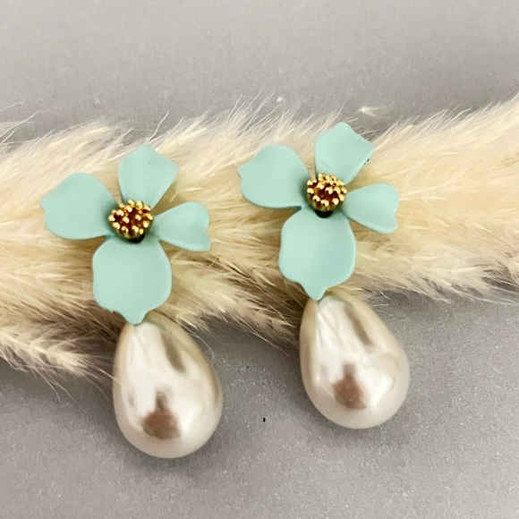 Elegant Floral & Pearl Drop Earrings - Coquette Small Earrings - Flower Earrings - Picture 7 of 16